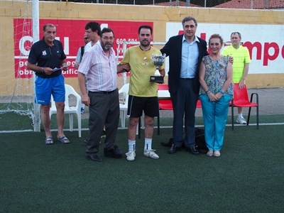 Mariscal asiste a la entrega de premios del II Torneo de Fútbol 7 San Julián 2015