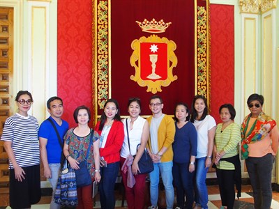 Una delegación turística filipina visita Cuenca en un recorrido por las “Ciudades Patrimonio” españolas