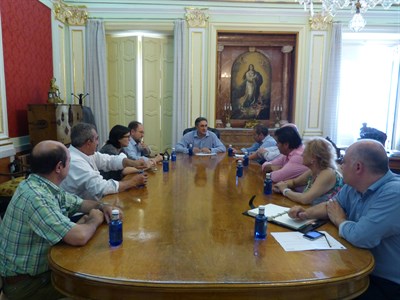 El Ayuntamiento recibe a la Comisión Ejecutiva de la Cámara de Comercio e Industria de Cuenca