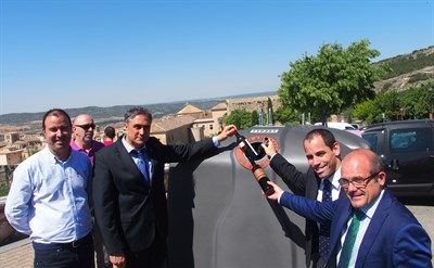 El Ayuntamiento instala 25 nuevos contenedores de reciclado de vidrio en el Casco Antiguo 