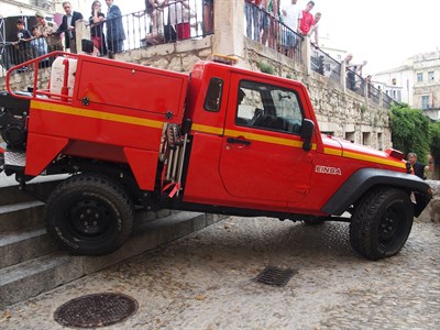 Presentado en la Plaza Mayor un nuevo vehículo contra incendios pionero a nivel mundial
