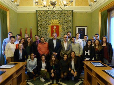 El alcalde felicita a los 42 nuevos socorristas de Cuenca y se compromete a seguir colaborando en su formación