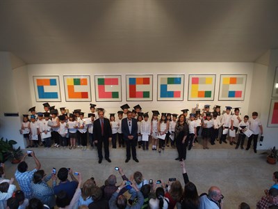 Los alumnos de la Escuela Municipal de Música pusieron el broche de oro al curso 2015-2016 con un magnífico concierto que deleitó al numeroso público asistente