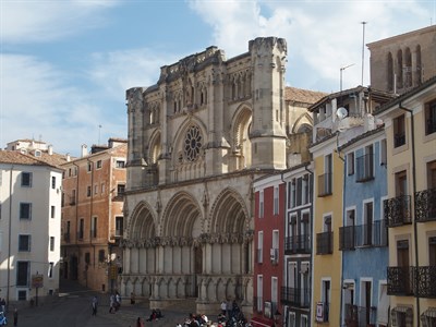 Nueva oportunidad para disfrutar del video mapping que se proyecta en la fachada de la Catedral y que financia el Consorcio Ciudad de Cuenca