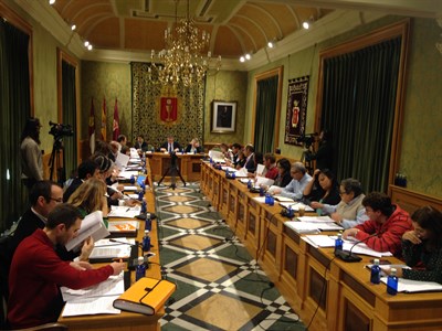 El Pleno Municipal aprueba todos los puntos incluidos en el Orden del Día y las mociones presentadas