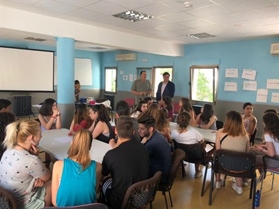 Ángel Mariscal visita a los alumnos del Curso de Monitor de Actividades Juveniles 