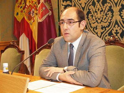 Hernández “ruega” a la JCCM alguna señal sobre cuándo va a pagar al Ayuntamiento