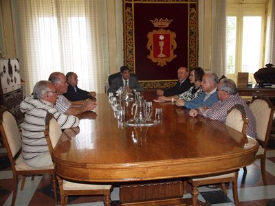 El alcalde felicita al Banco de Alimentos por la concesión del Premio Príncipe de Asturias de la Concordia