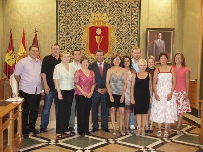 El alcalde recibe a los integrantes del proyecto Europol que se reúnen en Cuenca este fin de semana