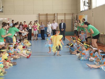 El alcalde clausura el primer turno de la Escuela Municipal de Verano 