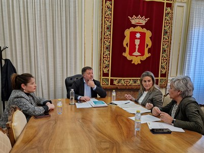Dolz aborda con la nueva delegada del Gobierno en CLM, Milagros Tolón, los proyectos en marcha en Cuenca