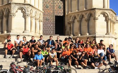 Recepción a los participantes de la Carrera a Copenhague que llegaron a Cuenca procedentes de Valencia