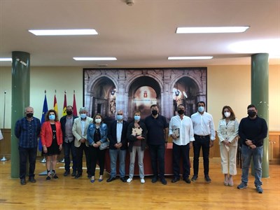 Reconocimiento al personal de Festejos tras 40 años trabajando en el Ayuntamiento de Cuenca 