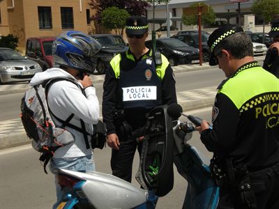 La Policía Local intensifica los controles de ruidos en ciclomotores con la llegada del buen tiempo