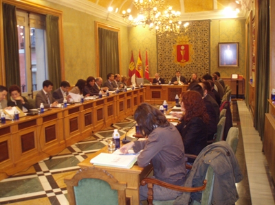 Apoyo unánime del Pleno a una moción que defiende la ejecución del proyecto de la  Autovía Cuenca-Teruel