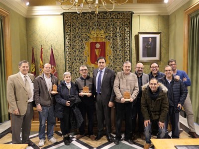 El Ayuntamiento rinde homenaje a los trabajadores municipales que se han jubilado en  2018