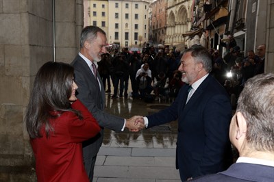 Dolz califica como “día para el recuerdo” la visita de los Reyes de España, quienes han inaugurado el nuevo Hospital y recorrido el Ayuntamiento