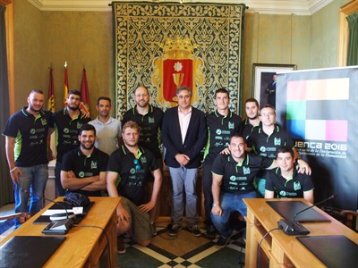 Mariscal recibe al ‘Club Rugby A Palos’ para felicitar al equipo por su reciente ascenso a 2ª Territorial de la FRVC