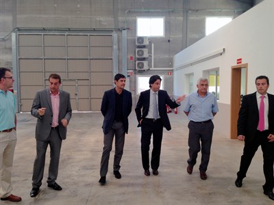 Ávila visita las instalaciones de la empresa Elitex