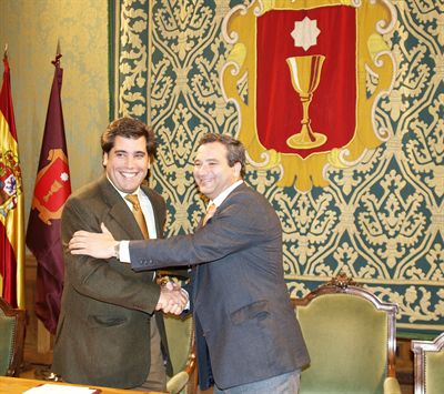 Nuevo paso del Ayuntamiento y la Agrupación de Hostelería para promover la candidatura de Cuenca 2016