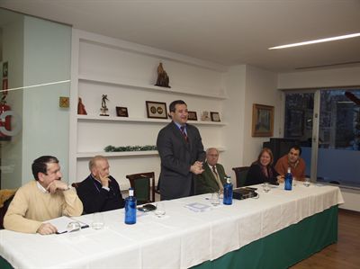 El Ayuntamiento reedita Cuentos de Navidad, de Federico Muelas en el centenario de su nacimiento