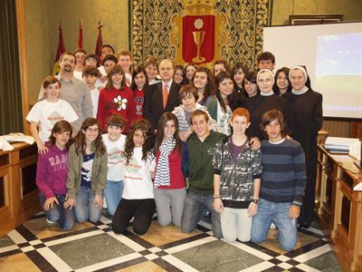 Alumnos de Cuenca y Tarragona exponen sus trabajos del concurso Conocer las Ciudades Patrimonio de la Humanidad