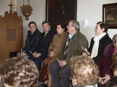 El alcalde de Cuenca acompaña a los trabajadores del Servicio de Aguas en la celebración de la festividad de su patrona, la Virgen de la Candelaria