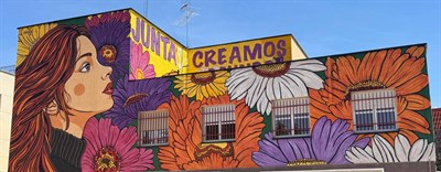 El Centro Social de Villa Román luce con el mural por la igualdad de Crisdose, promovido por el Ayuntamiento de Cuenca
