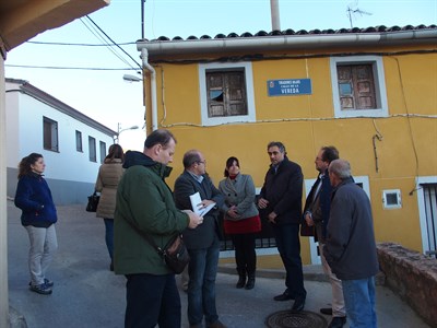Mariscal visita junto con los vecinos el Barrio de Tiradores Bajos para escucharles y buscar soluciones a sus demandas