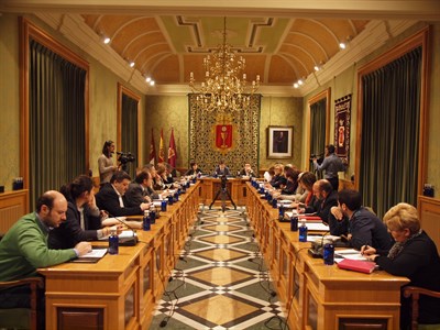 El Pleno aprueba el calendario fiscal de 2015