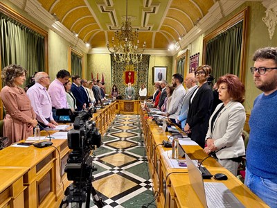 El Pleno aprueba una modificación presupuestaria de 1,85 millones para actuaciones como los muros de Ramiro de Maeztu y Baltasar Porreño, y el consultorio de Mohorte