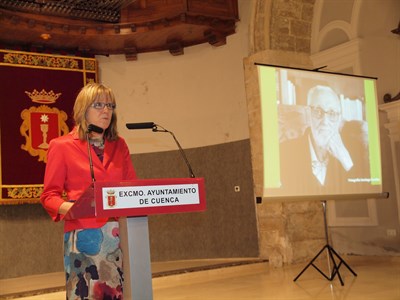 El Ayuntamiento reconocerá a la directora de la Biblioteca “Fermín Caballero” con motivo del Día de la Mujer  