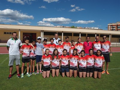 Mariscal y Llorens felicitan a los miembros del Club Atletismo Cuenca por clasificarse para el Campeonato de España Infantil que este fin de semana acoge Castellón