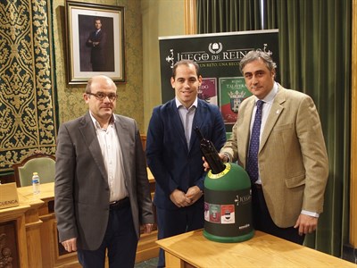 El Ayuntamiento de Cuenca y Ecovidrio presentan la campaña “Juego de Reinos” para promover el reciclaje de vidrio