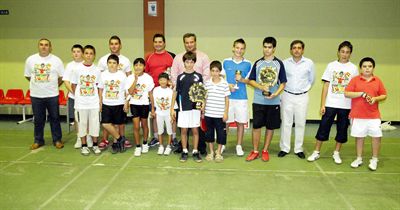 Alberto López y Rubén Hidalgo ganan el Trofeo de Tenis de Mesa de San Julián en sus respectivas categorías
