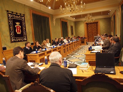 El Ayuntamiento reduce su déficit en más de 17,5 millones de euros 