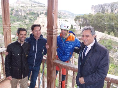 El concejal de Deportes transmite su apoyo al alpinista Pedro Cifuentes por su participación en un rescate en el Fitz Roy