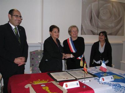 Cuenca y la ciudad francesa de Bollène se hermanan definitivamente