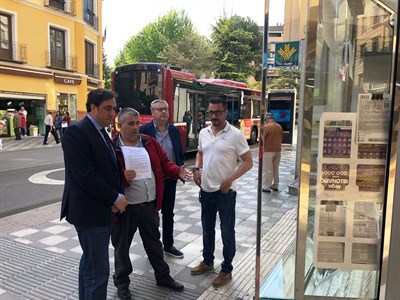 La ONCE estrena en  Cuenca su nuevo modelo de quiosco más accesible, ecológico y cercano al público 