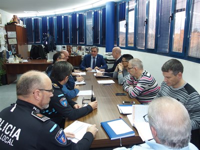 Ángel Mariscal se compromete a reforzar y modernizar la Policía con más medios y nuevos servicios