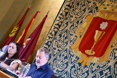Dolz destaca las nuevas incorporaciones en Policía Local y la mejora de medios en este servicio y el de Bomberos
