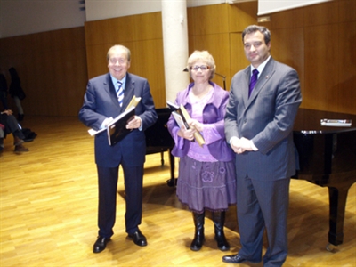 Carlos Frübeck de Burgos y Mercedes Aurora Blanco reciben el I Premio de Poesía Federico Muelas