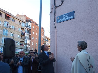 Cuenca dedica una calle al párroco Don Constantino Carrasco
