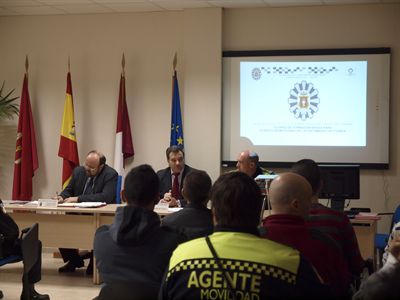 El alcalde de Cuenca inaugura el II Curso de Formación Básica para Agentes de Movilidad
