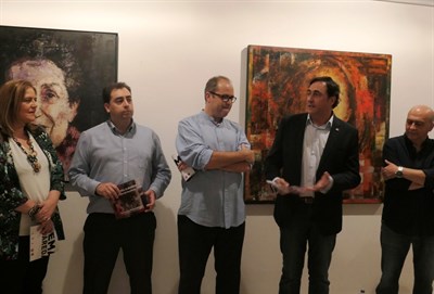 Mariscal inaugura en el Centro Aguirre la exposición de José María Albareda y destaca el estilo y la calidad de sus obras 