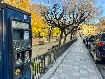 Ya está abierto el plazo para renovar la tarjeta de residente de la ORA para este 2026