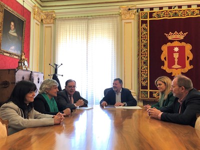 El alcalde de Cuenca y el secretario general de IIPP mantienen un encuentro de trabajo sobre el futuro Centro de Estudios Penitenciarios  