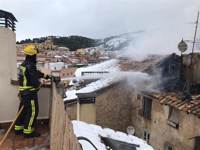 En torno a 15 horas duró la intervención de los Bomberos del Ayuntamiento de Cuenca en el incendio en las inmediaciones del Almudí