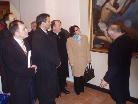 El alcalde asiste a la presentación del catálogo de la muestra  que se expone en la Catedral
